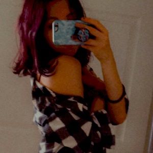 Meet your Posher, Elaina 😁✌🏻